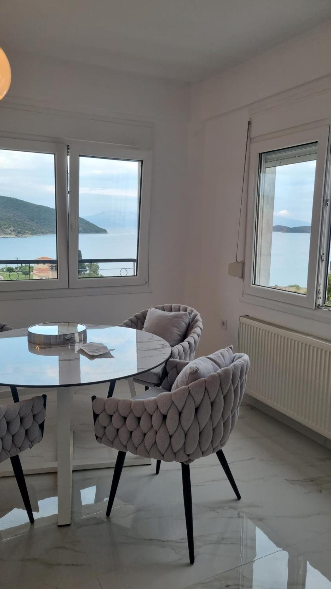 Ellis-Suites Nea Peramos Kavala Exteriér fotografie