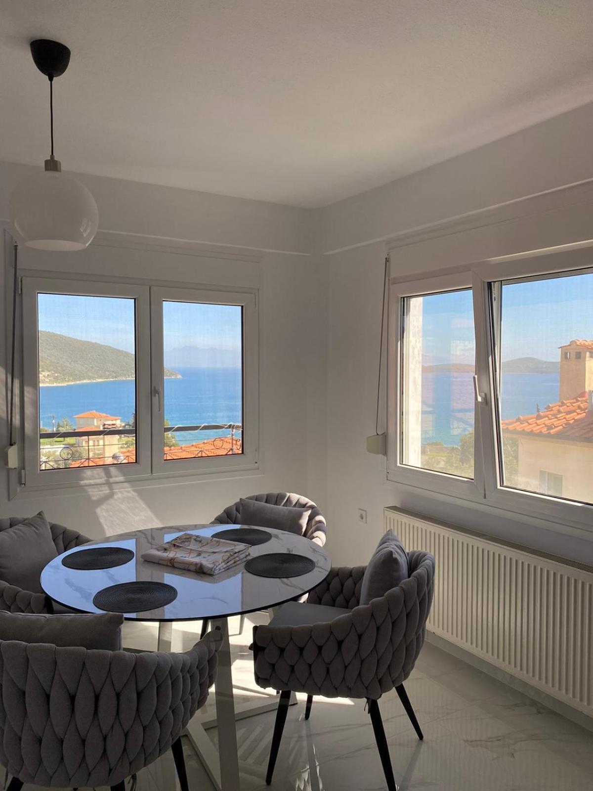 Ellis-Suites Nea Peramos Kavala Exteriér fotografie